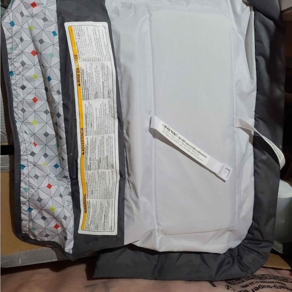 Baby playpen - Picture 3 of 5